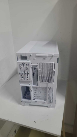 Lian Li O11 Dynamic Evo RGB Beyaz Mid-Towe(OUTLET)